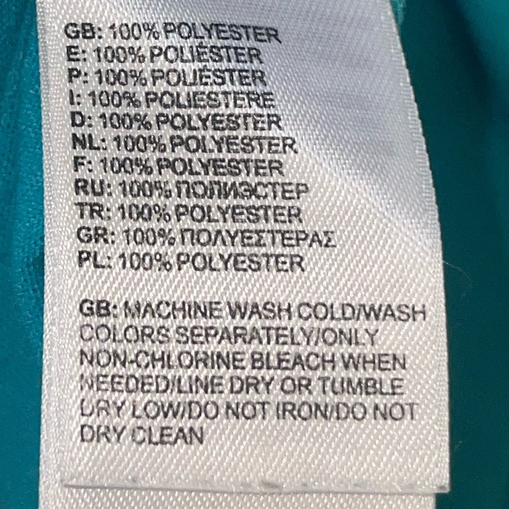 Nike women’s Vapor Wick shirt. Size medium. GUC - Picture 6 of 8